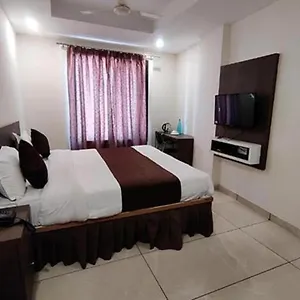 2* Hotel Golden Rays